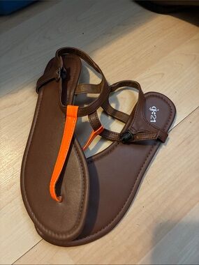 Brown Women’s T-Strap Sandals with Orange Accent
